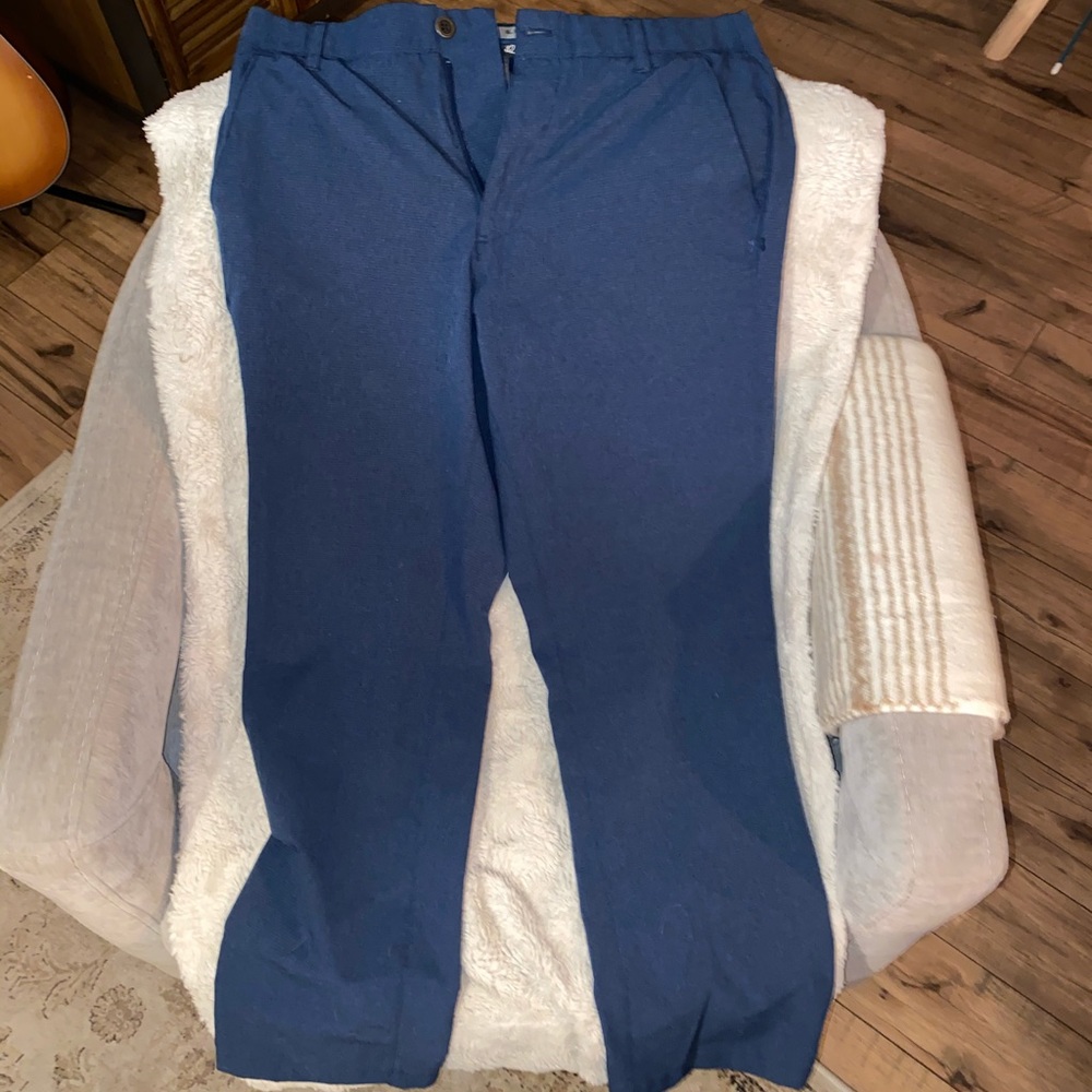 Under Armour golf pants